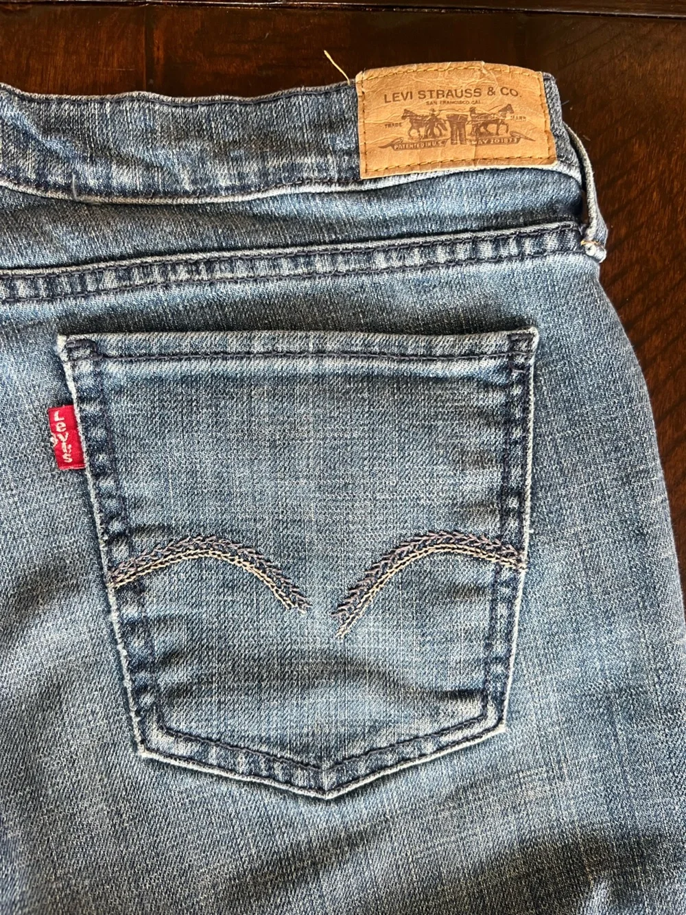 Levi’s 515 Bootcut Jeans Women’s 12 Light Wash Mid Rise Discontinued